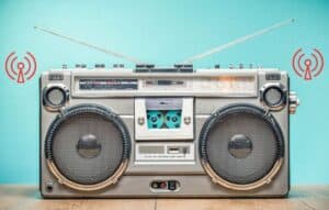 La Mejor Aplicación para Escuchar Radio Gratis en tu Móvil