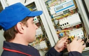 Aprende a ser electricista con estas apps