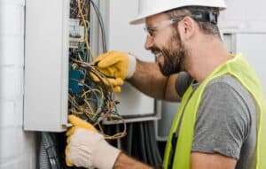 Conviértete en el mejor electricista con estas aplicaciones