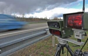 Viaja seguro con Waze: evita multas