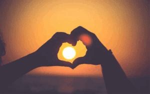 Las mejores canciones románticas aquí