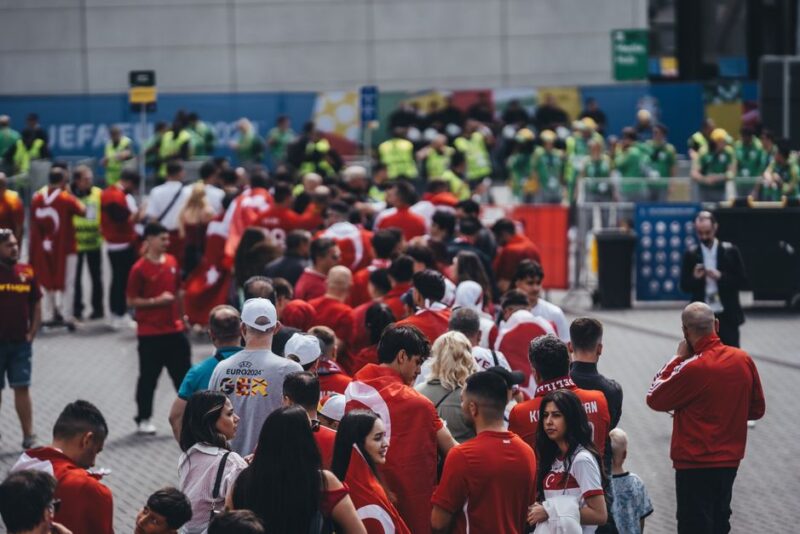 Equilibrio y Determinación: Suiza vs Canadá en el Mundial